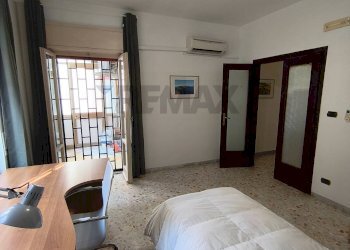 Camera / camera da letto - Trilocale Via dell'Epomeo
 
481, Napoli - foto 8