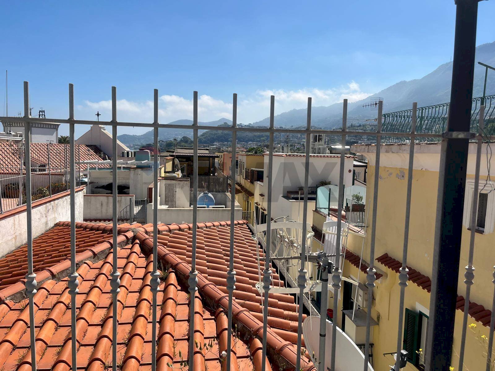 Balcone - Three-room apartment Via Dottor Venanzio Marone
23, Lacco Ameno - photo 3