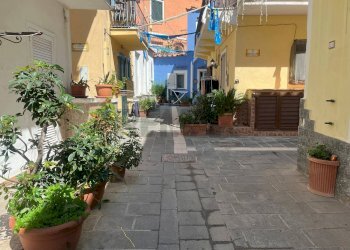 Casa all\'aperto - Three-room apartment Via Dottor Venanzio Marone
 
23, Lacco Ameno - photo 1