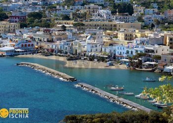 Vista dell\'acqua - Three-room apartment Via Dottor Venanzio Marone
 
23, Lacco Ameno - photo 4