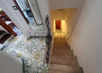 Scale - Three-room apartment Via Dottor Venanzio Marone
 
23, Lacco Ameno - photo 10