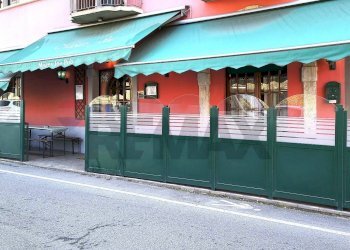 Edificio all\'aperto - Bar Tavola Calda - Fredda Via Ponte Botta
 
18, Sedrina - foto 1