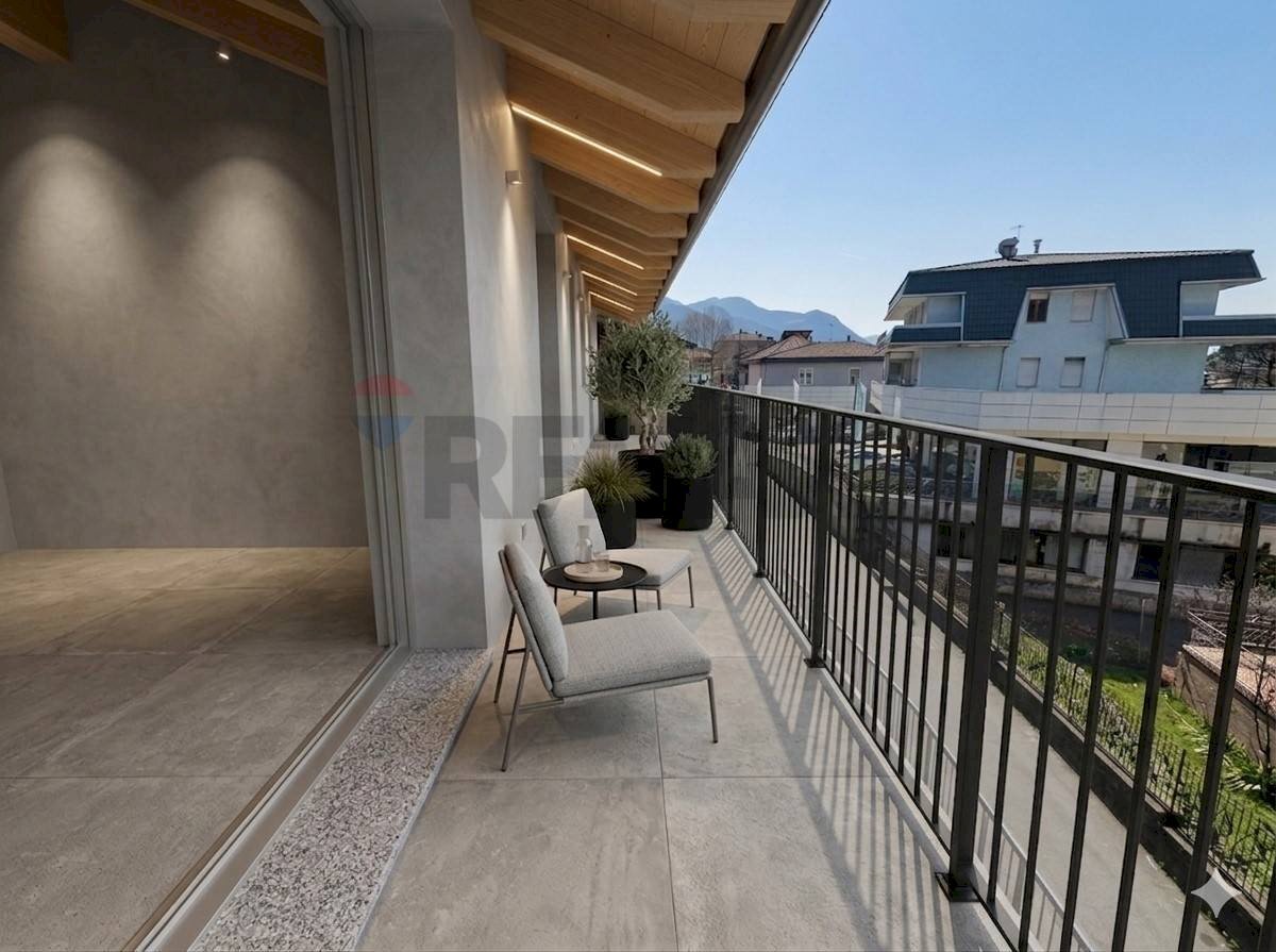 Balcone - Appartamento Via Roma, Darfo Boario Terme - foto 3