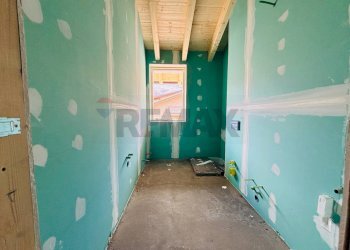 Camera / camera da letto - Three-room apartment Via Roma, Darfo Boario Terme - photo 13