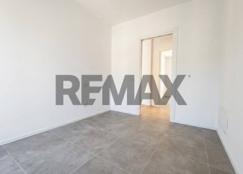 Stanza vuota - Bilocale Via Roma
 
5, Darfo Boario Terme - foto 16