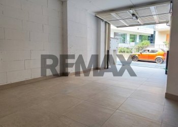 Stanza vuota - Bilocale Via Roma
 
5, Darfo Boario Terme - foto 19