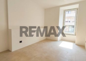 Stanza vuota - Bilocale Via Roma
 
5, Darfo Boario Terme - foto 1