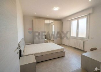 Camera / camera da letto - Trilocale via caduti della resistenza
 
12, Artogne - foto 5