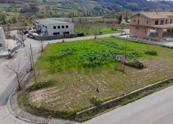 Casa all\'aperto - Terreno edificabile Ripa Teatina - foto 1