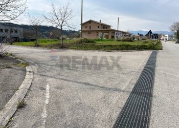 Edificio all\'aperto - Terreno edificabile Ripa Teatina - foto 2