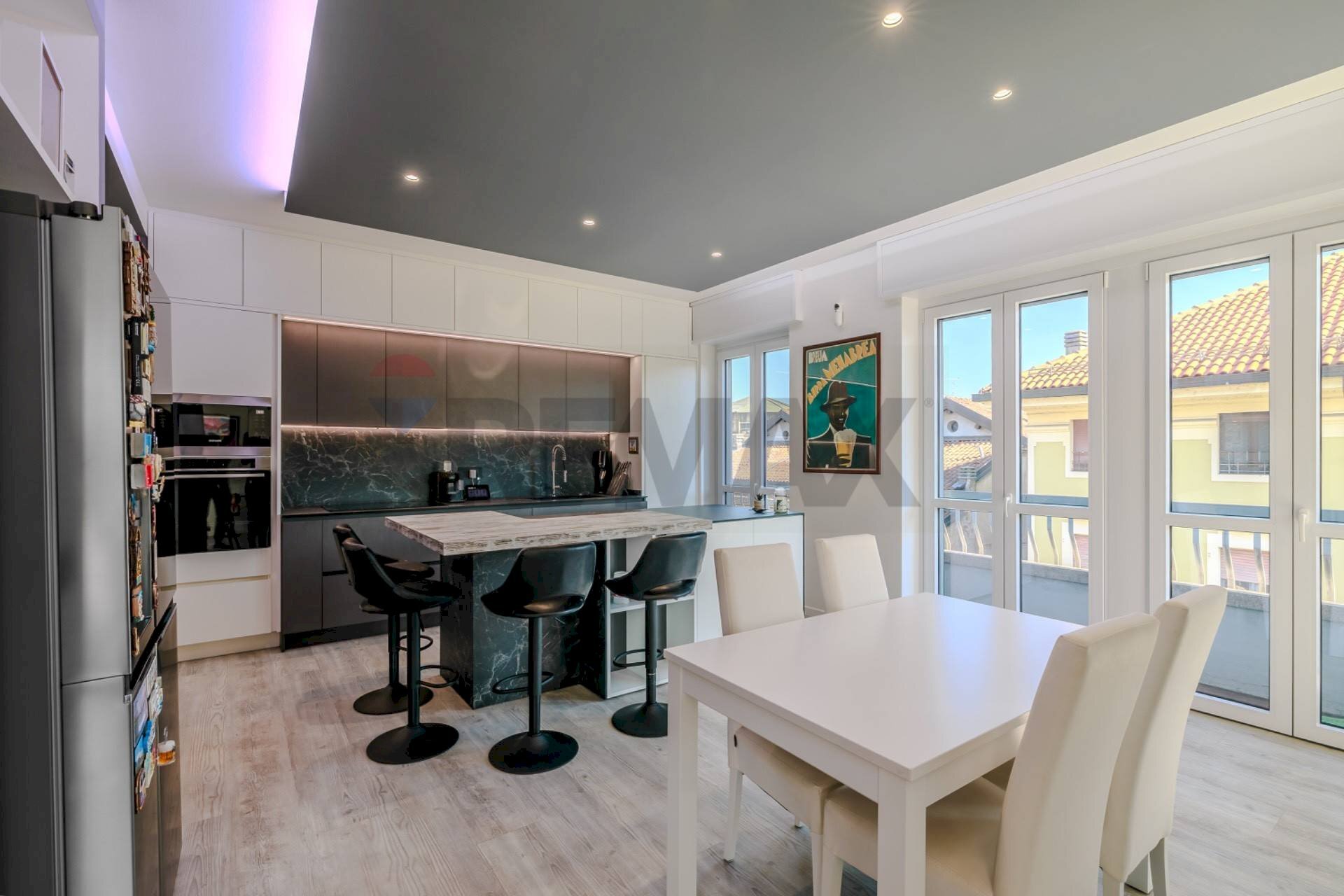 Sala da pranzo - Attico CORSO DELLA VITTORIA
 
1, Novara - foto 2