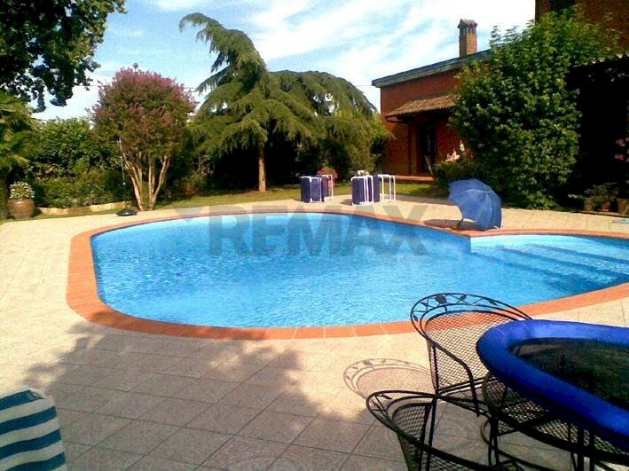 Piscina - Villa frazione Pantiara
 
2, Borghetto Lodigiano - photo 2