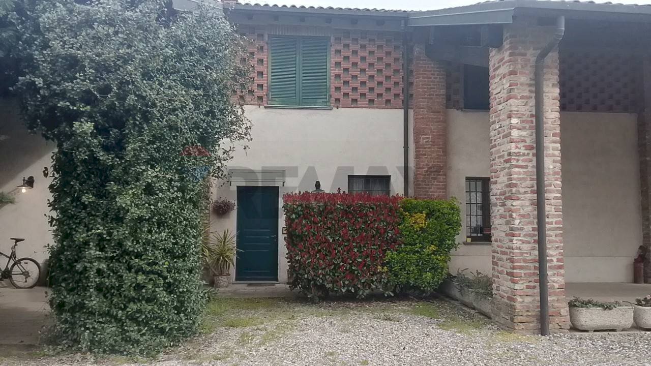 Casa all\'aperto - Villa a Schiera Via Carlo emilio Aschieri
 
40, Pavia - foto 2