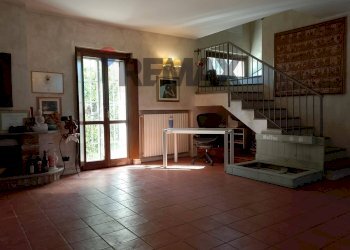 Soggiorno - Terraced Villa Via Carlo emilio aschieri
 
40, Pavia - photo 14