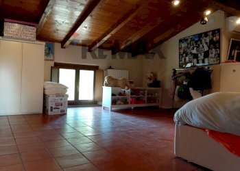 Camera / camera da letto - Terraced Villa Via Carlo emilio aschieri
 
40, Pavia - photo 32