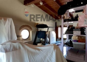 Camera / camera da letto - Terraced Villa Via Carlo emilio aschieri
 
40, Pavia - photo 38