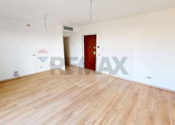 Stanza vuota - Trilocale VIA BARSANTI
 
43B, Cava Manara - foto 5