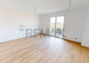 Stanza vuota - Trilocale VIA BARSANTI
 
43B, Cava Manara - foto 9