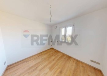 Stanza vuota - Trilocale VIA BARSANTI
 
43B, Cava Manara - foto 12