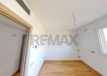 Stanza vuota - Trilocale VIA BARSANTI
 
43B, Cava Manara - foto 13