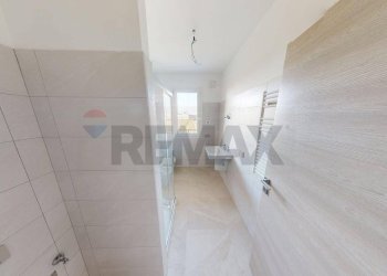 Bagno - Trilocale VIA BARSANTI
 
43B, Cava Manara - foto 15