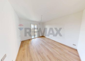 Stanza vuota - Trilocale VIA BARSANTI
 
43B, Cava Manara - foto 19