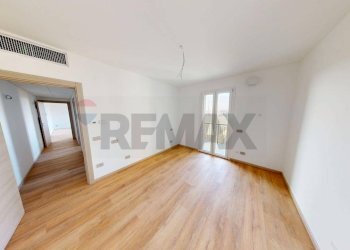 Stanza vuota - Trilocale VIA BARSANTI
 
43B, Cava Manara - foto 20