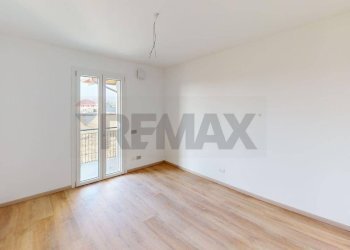 Stanza vuota - Trilocale VIA BARSANTI
 
43B, Cava Manara - foto 23