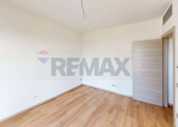 Stanza vuota - Trilocale VIA BARSANTI
 
43B, Cava Manara - foto 24