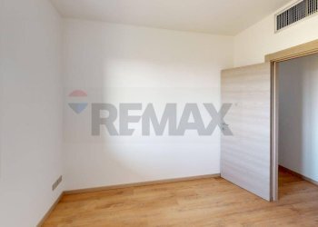 Stanza vuota - Trilocale VIA BARSANTI
 
43B, Cava Manara - foto 25