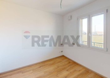 Stanza vuota - Trilocale VIA BARSANTI
 
43B, Cava Manara - foto 27