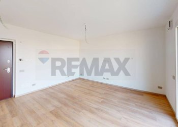 Stanza vuota - Trilocale VIA BARSANTI
 
43B, Cava Manara - foto 29