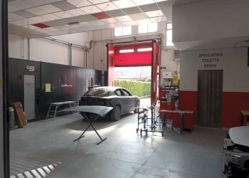 Foto 5 - Capannone via Ferdinando Santi
 
1/1, Nichelino - foto 5