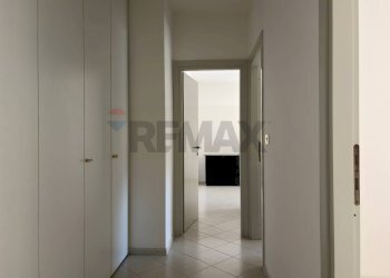 Hall / corridoio - Trilocale Via Crispatzu
 
6/B, Sassari - foto 15