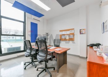 Ufficio - Shed Via Ungaretti
 
7, Cernusco sul Naviglio - photo 67