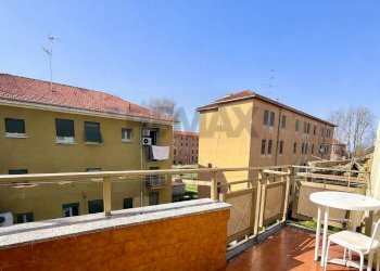 Terrazza - Three-room apartment Via Toscana
 
9, Vigevano - photo 25