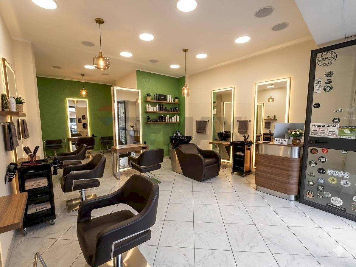 Ricezione / Lobby - Commercial Activity VIA NUOVA CALORE
 
22, Benevento - photo 2