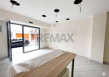 Camera / camera da letto - Attività Commerciale VIA NUOVA CALORE
 
22, Benevento - foto 5