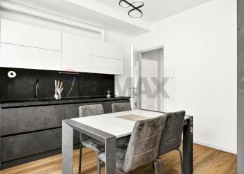 Sala da pranzo - Quadrilocale VIA GORLETTA
 
1, Busto Arsizio - foto 3