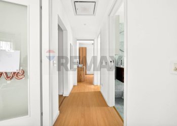 Hall / corridoio - Quadrilocale VIA GORLETTA
 
1, Busto Arsizio - foto 14