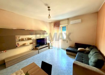 Soggiorno - Trilocale Via Gennaro Marciano
 
4, Napoli - foto 3