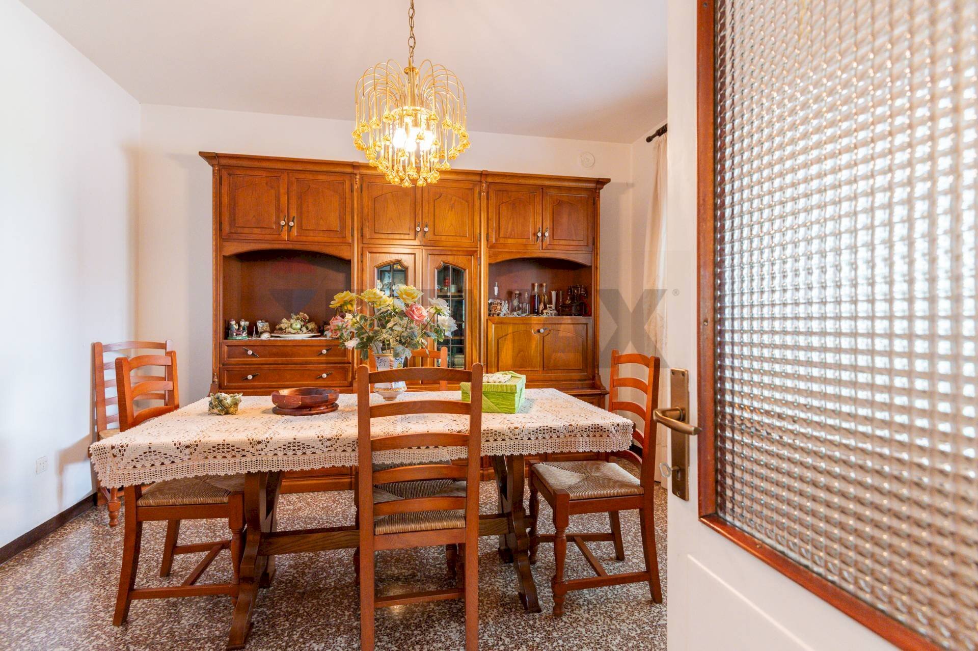 Sala da pranzo - Casa semi indipendente Strada della Villa
 
48, Tizzano Val Parma - foto 3