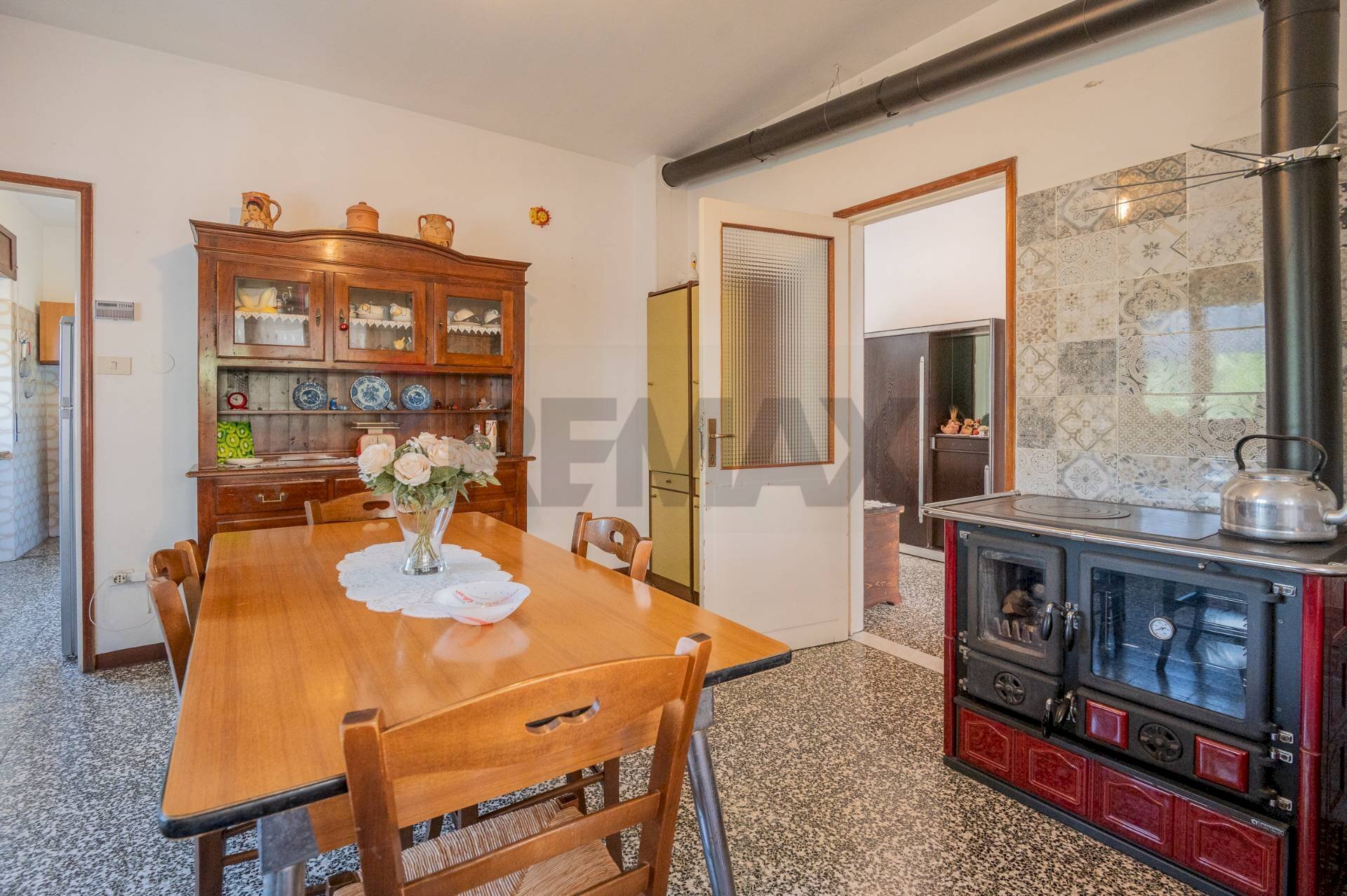 Sala da pranzo - Casa semi indipendente Strada della Villa
 
48, Tizzano Val Parma - foto 1