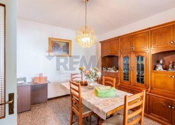 Sala da pranzo - Casa semi indipendente Strada della Villa
 
48, Tizzano Val Parma - foto 5