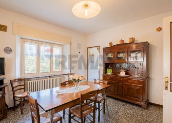 Sala da pranzo - Casa semi indipendente Strada della Villa
 
48, Tizzano Val Parma - foto 10