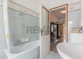 Bagno - Casa semi indipendente Strada della Villa
 
48, Tizzano Val Parma - foto 17