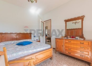 Camera / camera da letto - Casa semi indipendente Strada della Villa
 
48, Tizzano Val Parma - foto 21