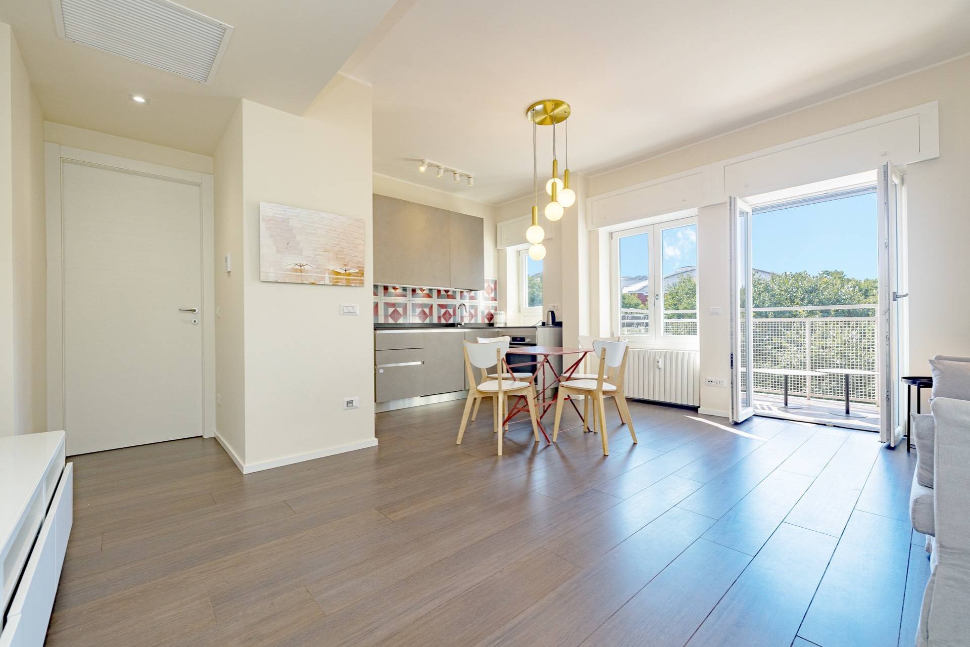 Foto 1 - Trilocale VIA ALCUINO
 
1, Milano - foto 1