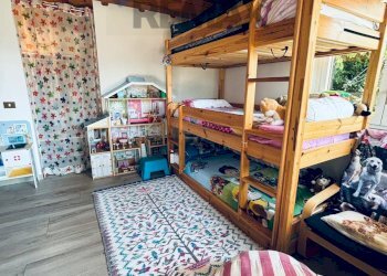 Camera / camera da letto - Villa LOCALITA' RONDANINO, Alta Valle Intelvi - photo 8