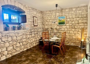 Sala da pranzo - Villa Via Caitina
 
42, Modica - foto 6